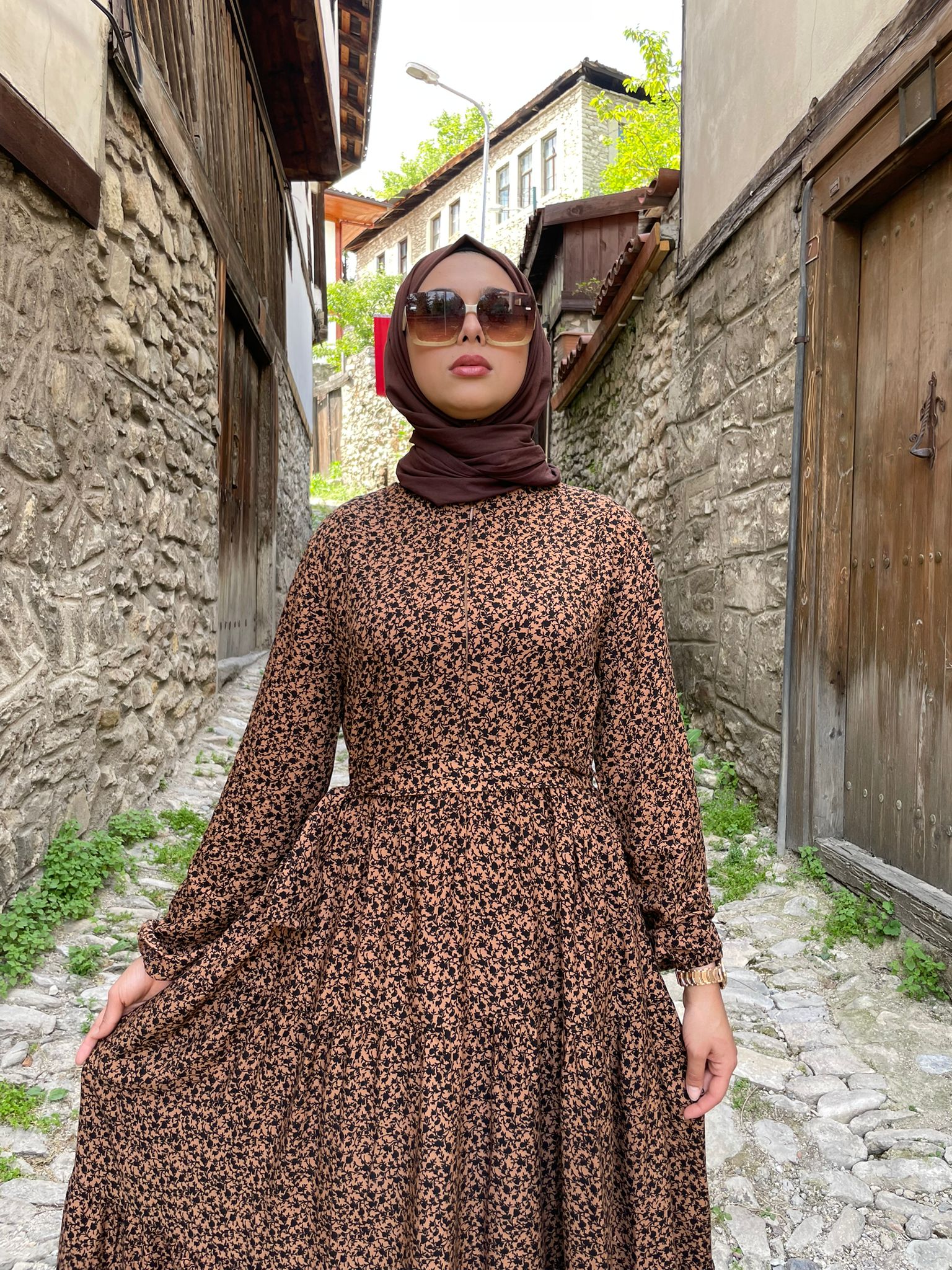 TOPRAK ELBİSE