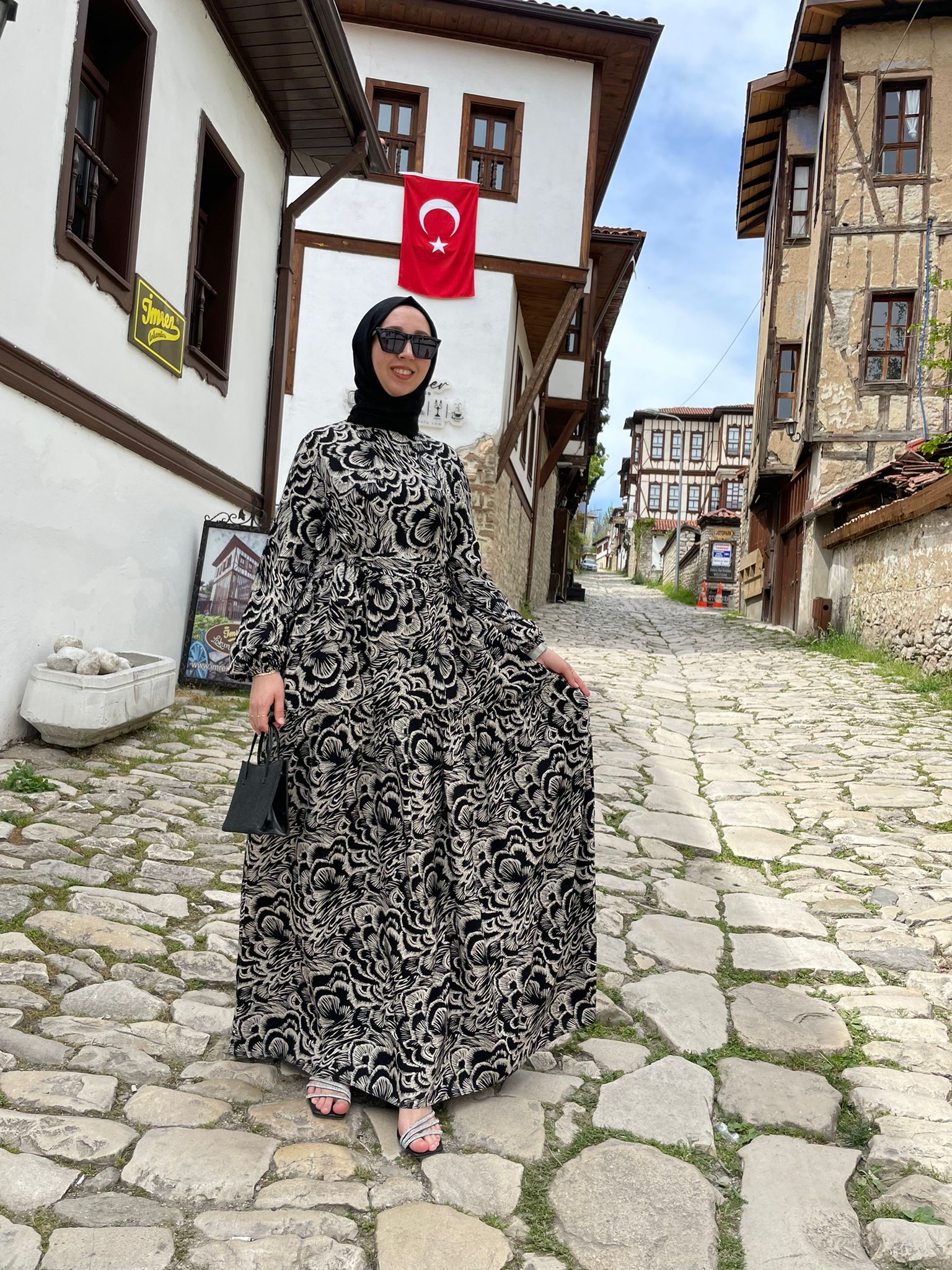 GALAKSİ ELBİSE