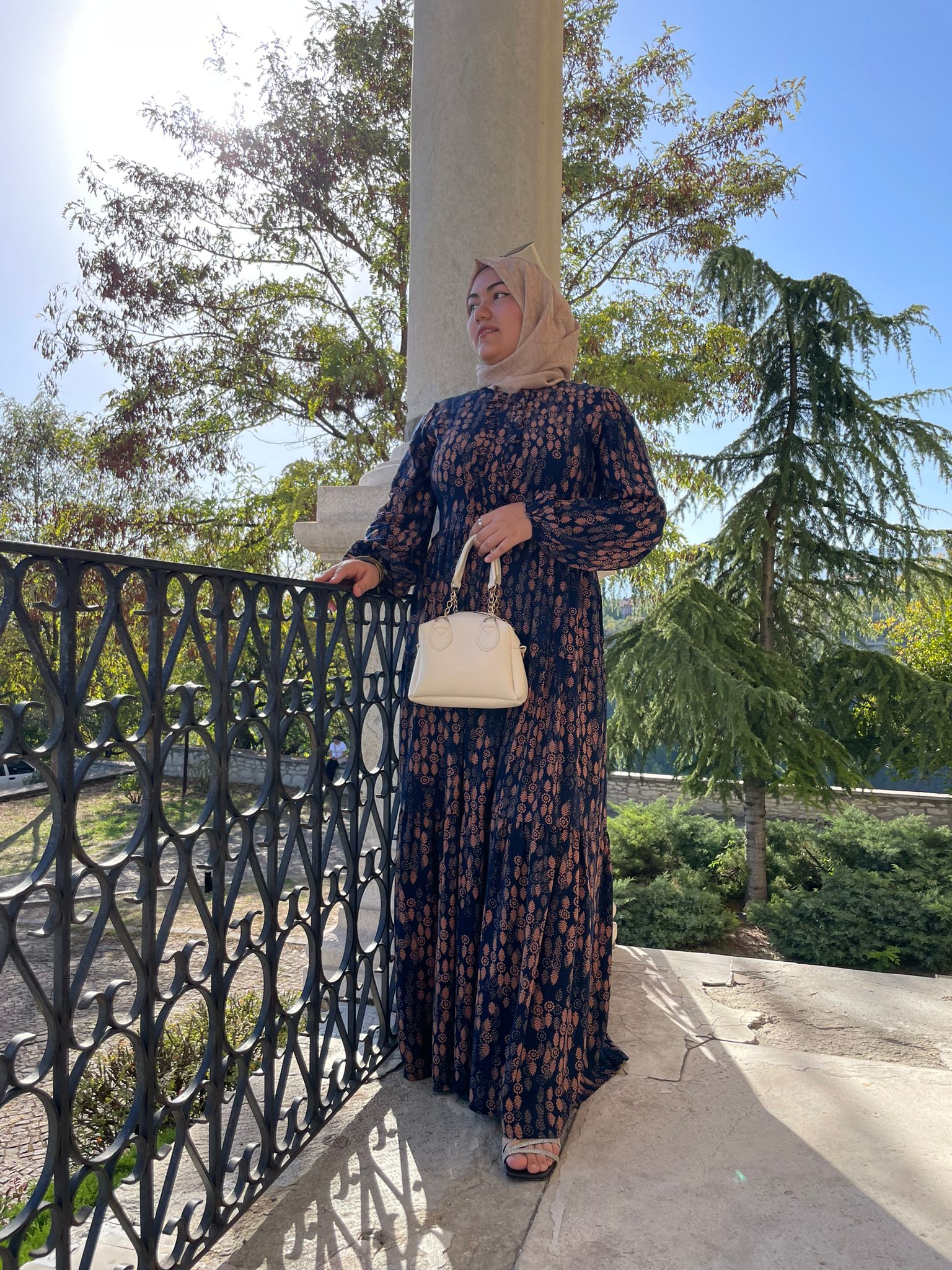 RÜZGAR GÜLÜ ELBİSE