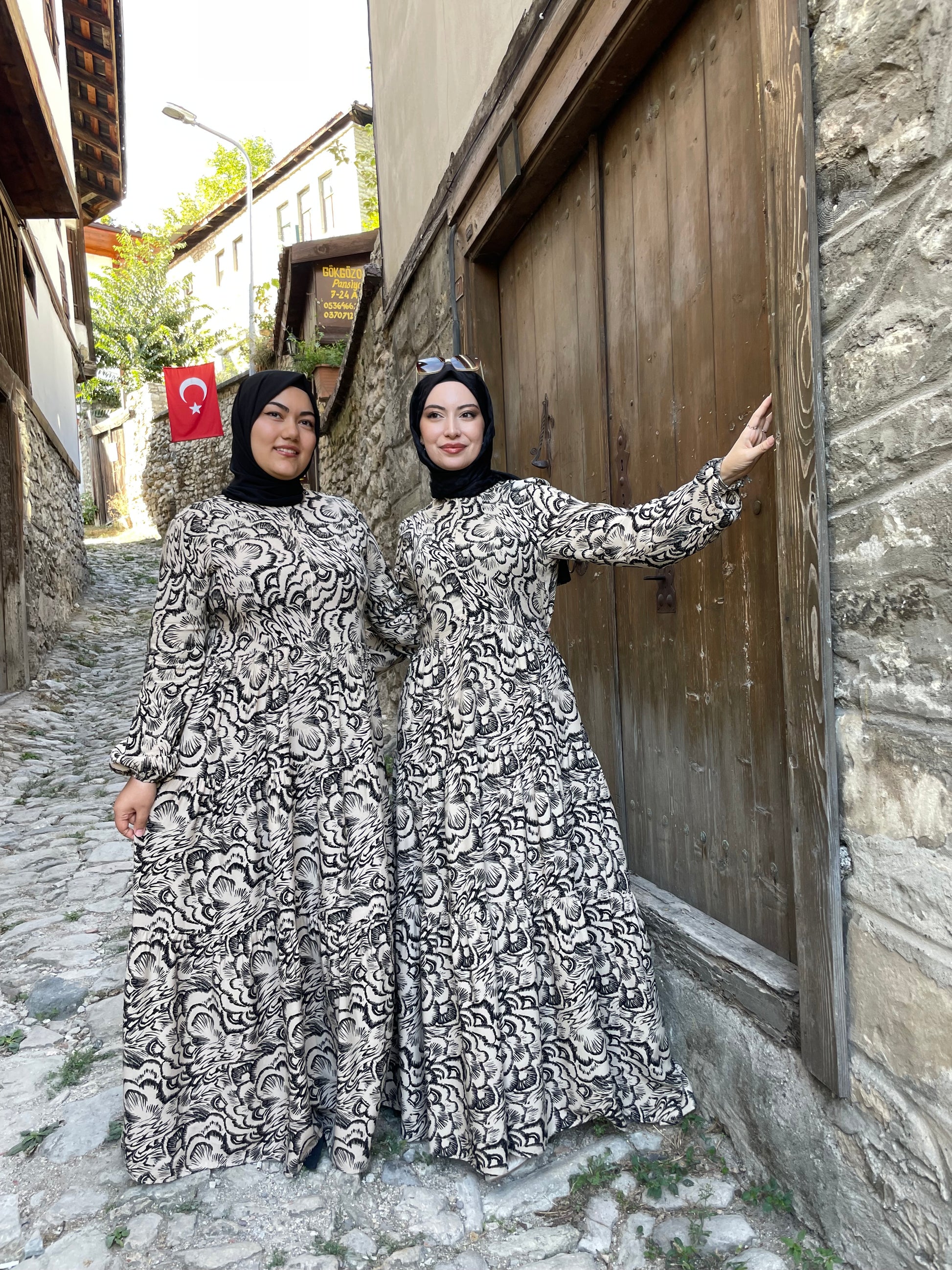 MANOLYA ELBİSE