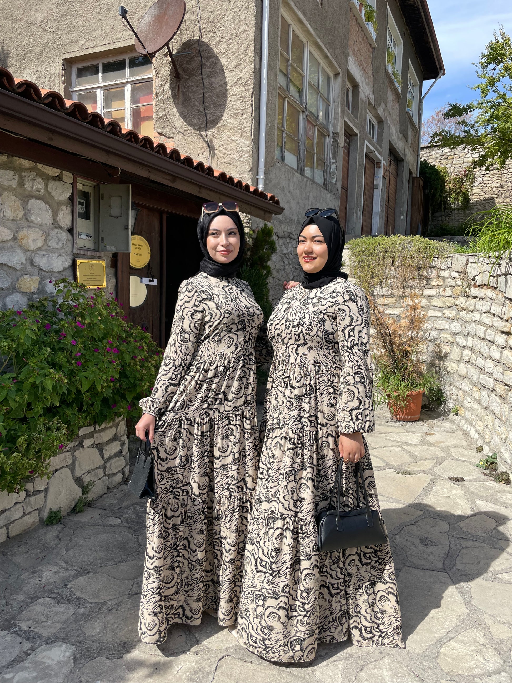 MANOLYA ELBİSE
