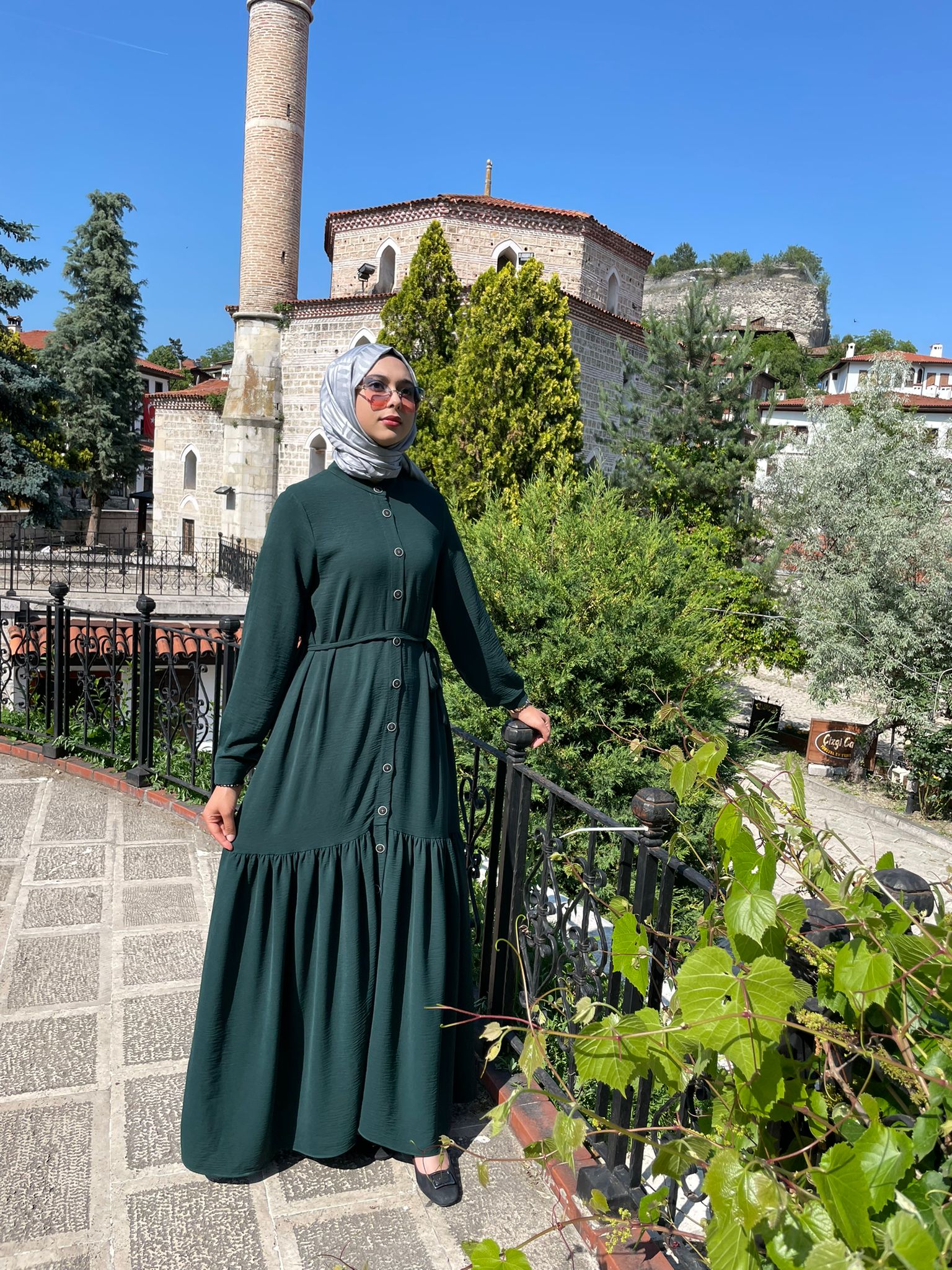 Nihan Elbise
