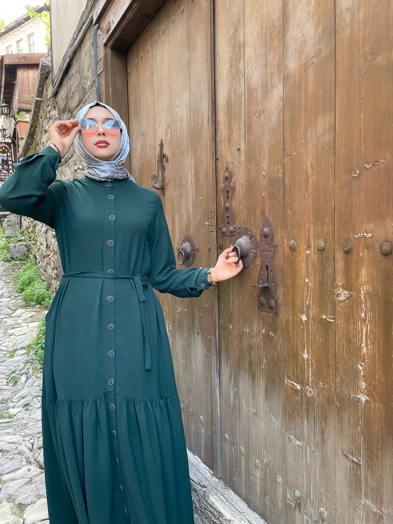 Nihan Elbise